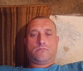 Valde László, 39, Tiszafoldvar