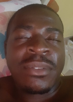 Lontsi Suedzo , 33, Republic of Cameroon, Ébolowa