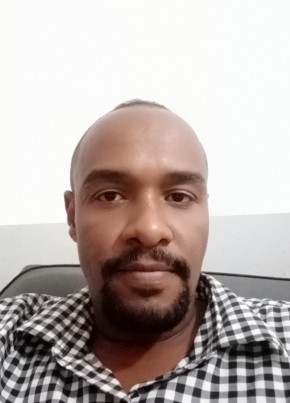 Dheya Tlha, 37, السودان, خرطوم