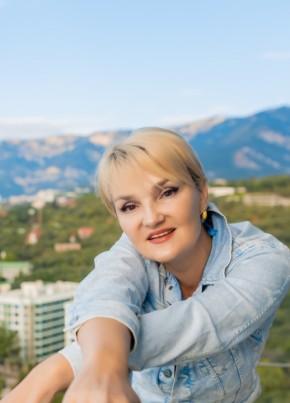 Ekaterina, 41, Russia, Krasnodar