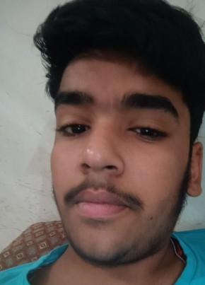 Vashu, 18, India, Delhi