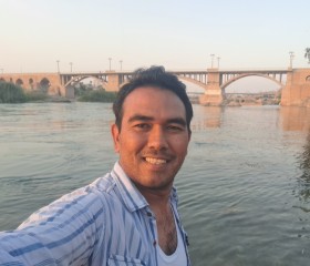 emad, 20, Torbat-e Jam