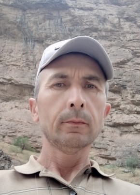 Шухрат из Воронежа 49 лет