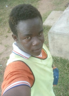 Georges, 24, République Togolaise, Lomé