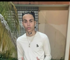 Yadiel, 23, Carolina