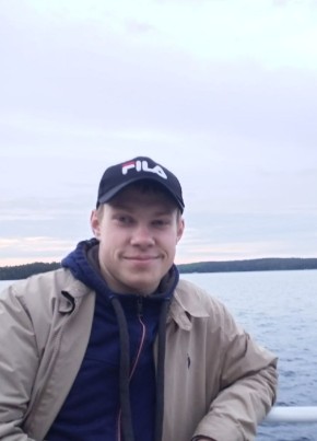 Данил из Чебаркули 24 года
