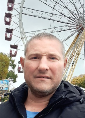 KOSTIANTYN MYHEL, 43, Україна, Ові́діополь