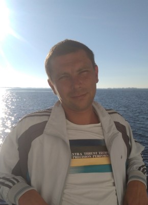 Михаил из Луганска 41 год