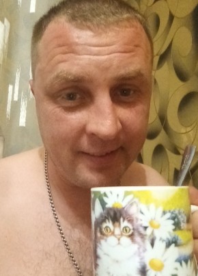 Александр, 41, Россия, Жирятино