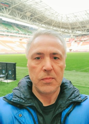 Михаил из Москвы 22 года
