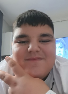 ÖlLs fk reo, e из Sultanbeyli 18 лет