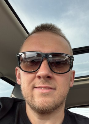 Dmitriy, 37, Russia, Moscow