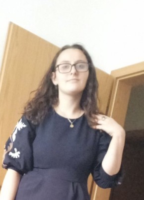 Anila Zymberi, 24, Albania, Tirana