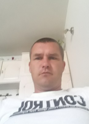 Mateusz из Jędrzejów 33 года