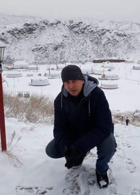 Дмитрий из Новопокровки 49 лет