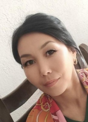 Анара, 29, Қазақстан, Алматы