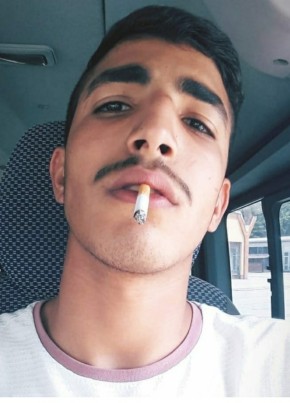 Nabil, 25, Repubblica Italiana, San Salvo