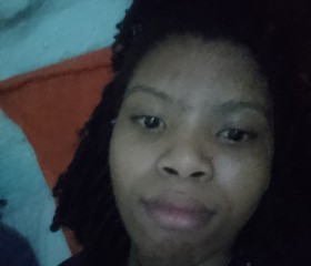Nicole, 19, Oudtshoorn