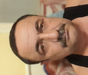 Yasar, 49, Biny Selo