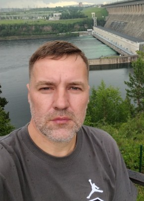 Виталий из Усть-Илимска 46 лет