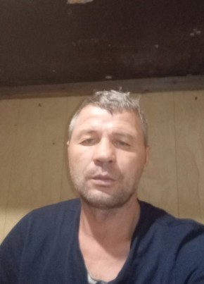 Дмитрий, 48, Россия, Магадан