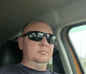 Viktor, 39, Moscow