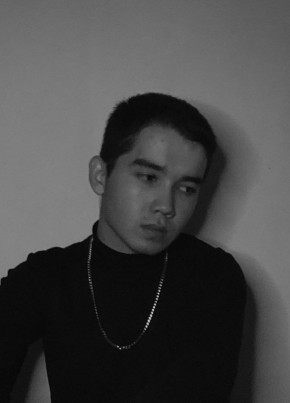 oleg, 22, Russia, Moscow