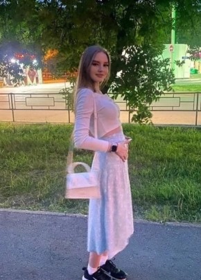 Вика, 23, Россия, Смоленск