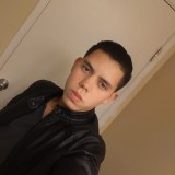 Cristian, 23  , des moines (State of Washington)