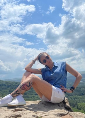 Olga, 45, Russia, Yekaterinburg