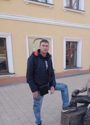 Кирилл из Санкт-Петербурга 43 года