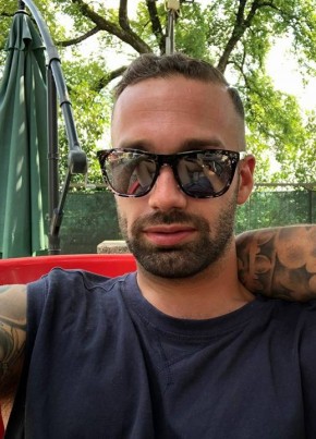 Luca, 33, Repubblica Italiana, Varese