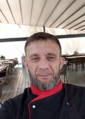 Денис из Шахты 41 год