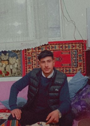 Makum, 18, Türkiye Cumhuriyeti, Gaziantep