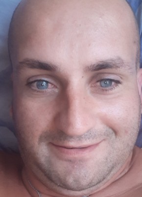 Antonio, 39, Repubblica Italiana, Napoli