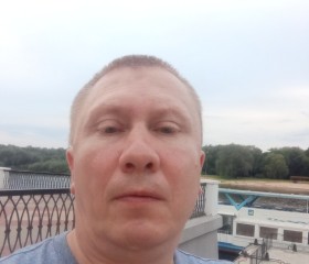 Sasha Smirnov, 50, Gomel