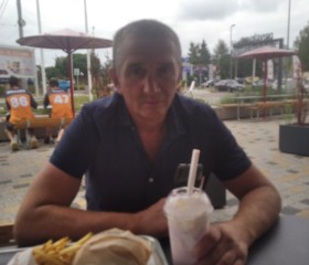 Олег, 58 лет, Piaseczno