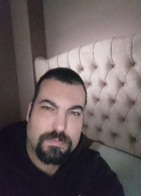 Teo, 39, Ελληνική Δημοκρατία, Άγιος Γεώργιος Κερατσινίου