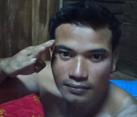 แบงค์, 32, Sawang Daen Din