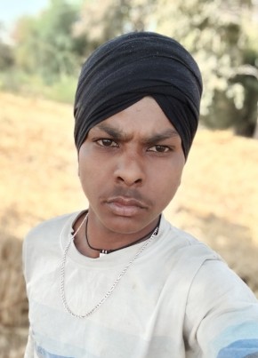 Lakhwinder, 18, India, Harda