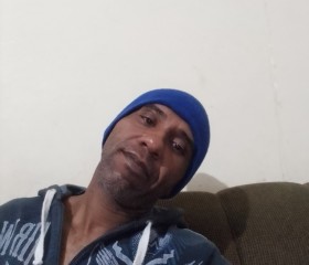Reginho, 43, Amparo