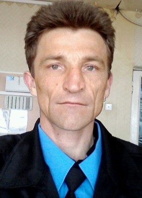 Роман, 51, Россия, Холмск