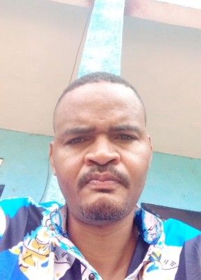 Arnaud, 42, Republic of Cameroon, Yaoundé