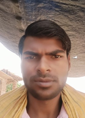 Sukhpal rajput, 18, India, Kosi