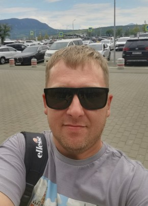 Denis, 38, Russia, Moscow