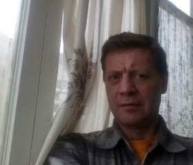 виталий, 56 лет, Саратов
