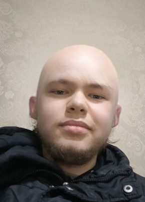 Денис из Калуги 22 года