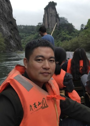 卓尔不凡, 34, 中华人民共和国, 漳州市