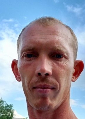 Андрей из Новотроицка 38 лет