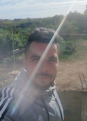 Ismail, 26, People’s Democratic Republic of Algeria, Tlemcen